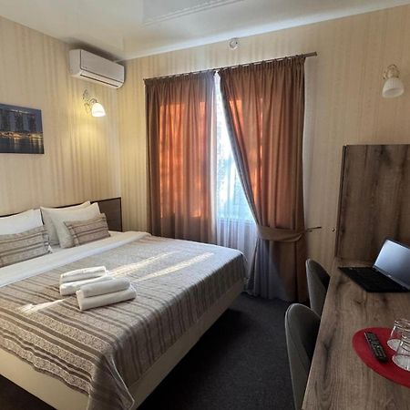 Шляпа Hotel Dnyipropetrovszk Kültér fotó