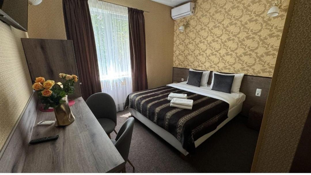 Шляпа Hotel Dnyipropetrovszk Kültér fotó