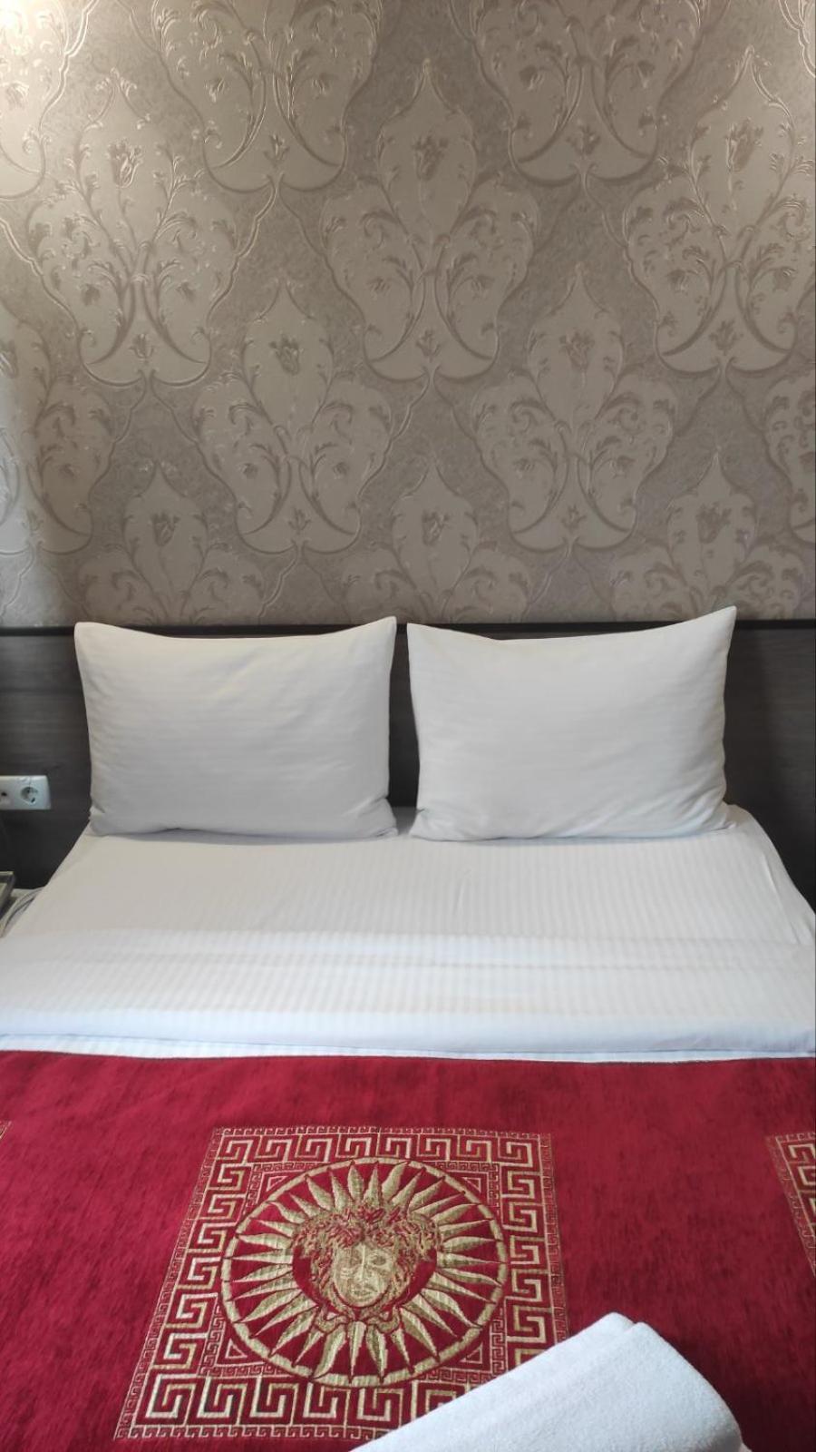 Шляпа Hotel Dnyipropetrovszk Kültér fotó