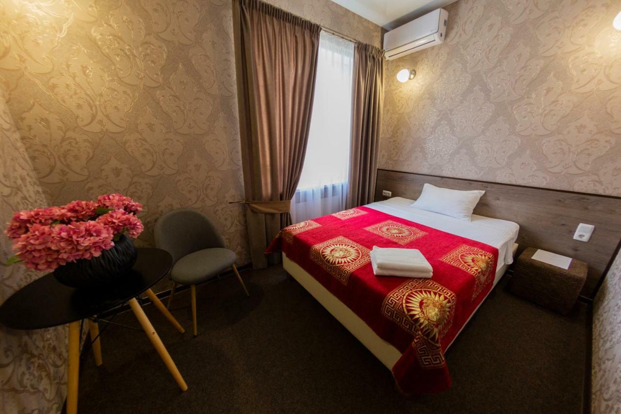Шляпа Hotel Dnyipropetrovszk Kültér fotó